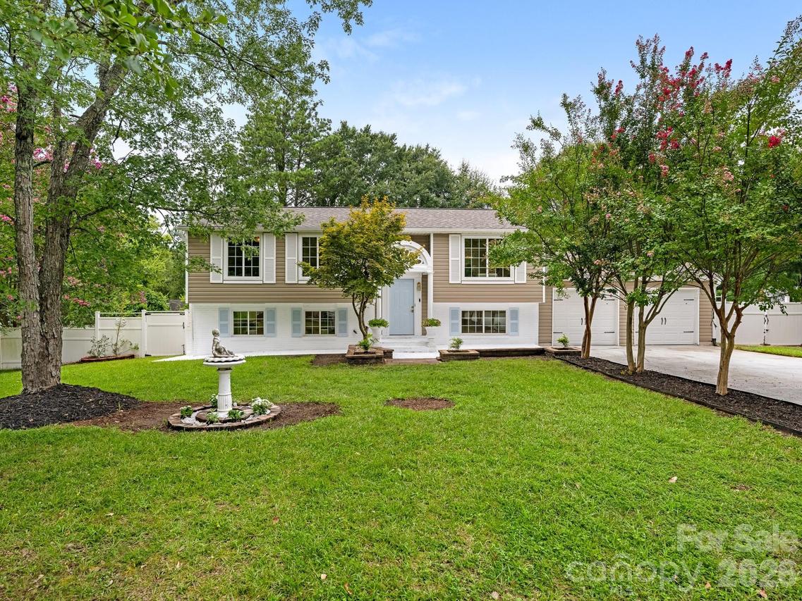 5808 Ryder Ave., Charlotte, NC 28226