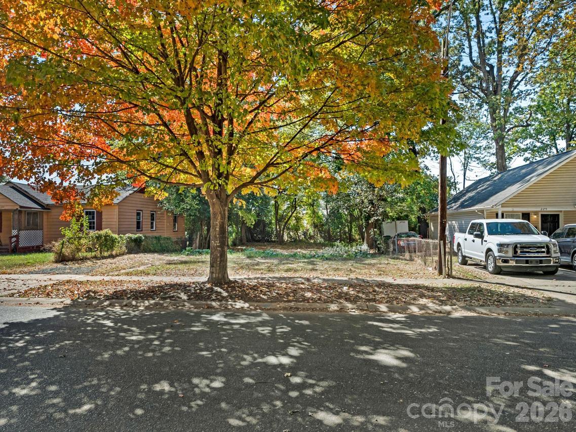 221 Plymouth Ave., Charlotte, NC 28206