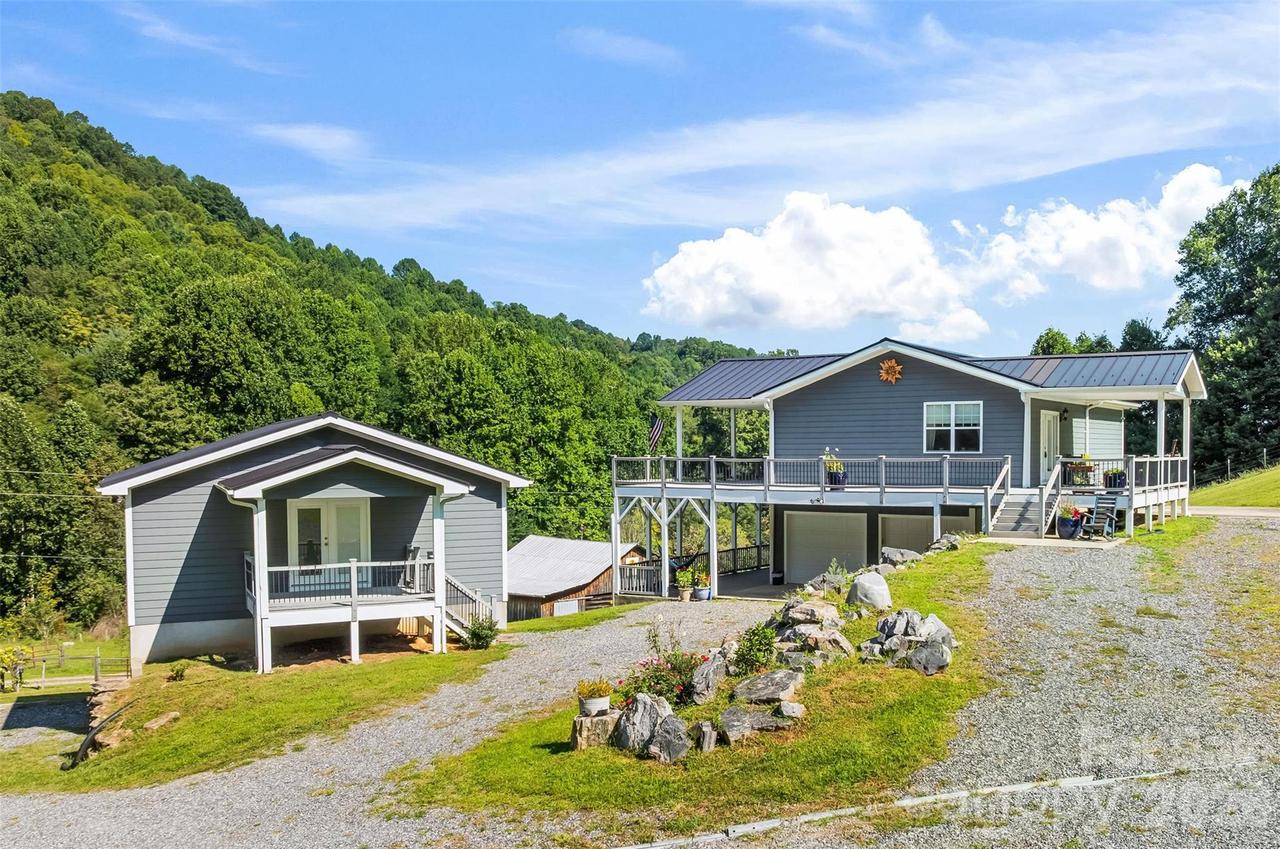 2345 Sugar Camp Rd., Marshall, NC 28753
