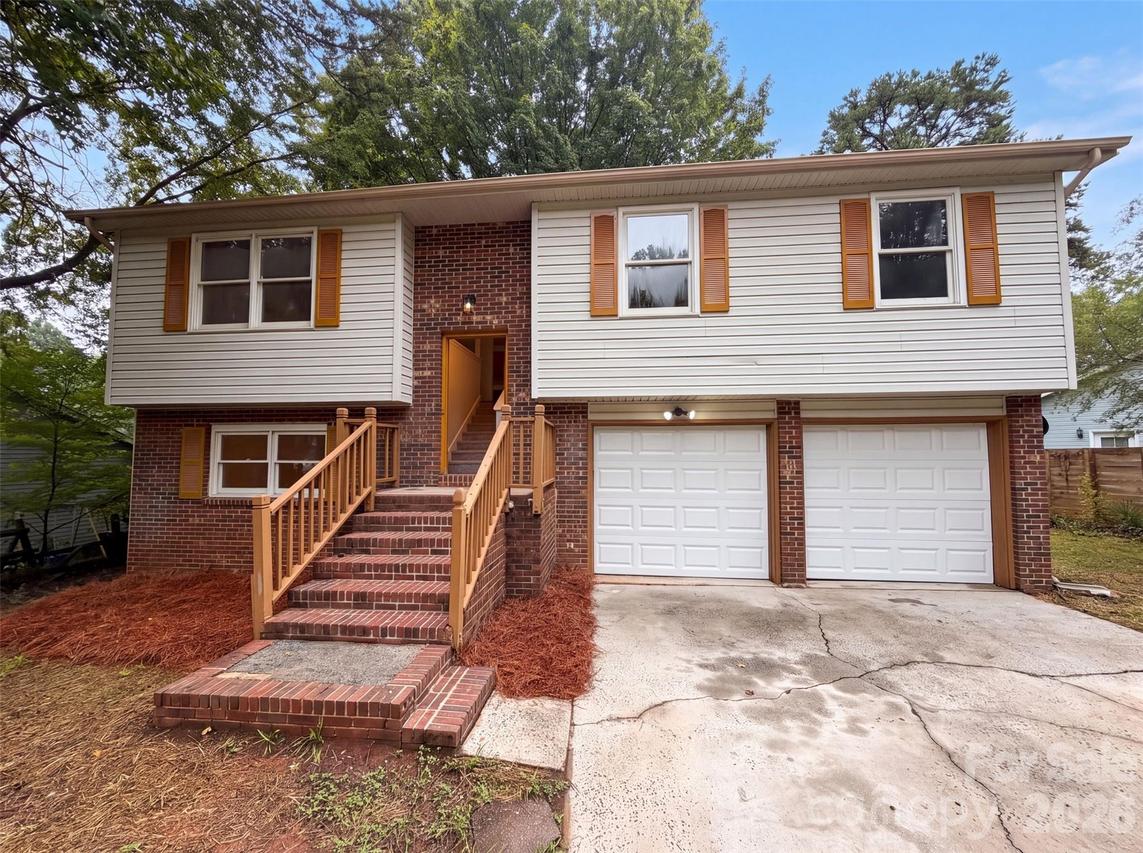 6409 Tivoli Ct., Charlotte, NC 28211