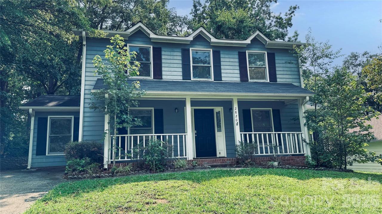 2820 Royal Ridge Ln., Charlotte, NC 28212