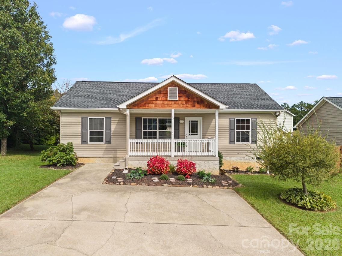 78 W Newberry Dr., Fletcher, NC 28732