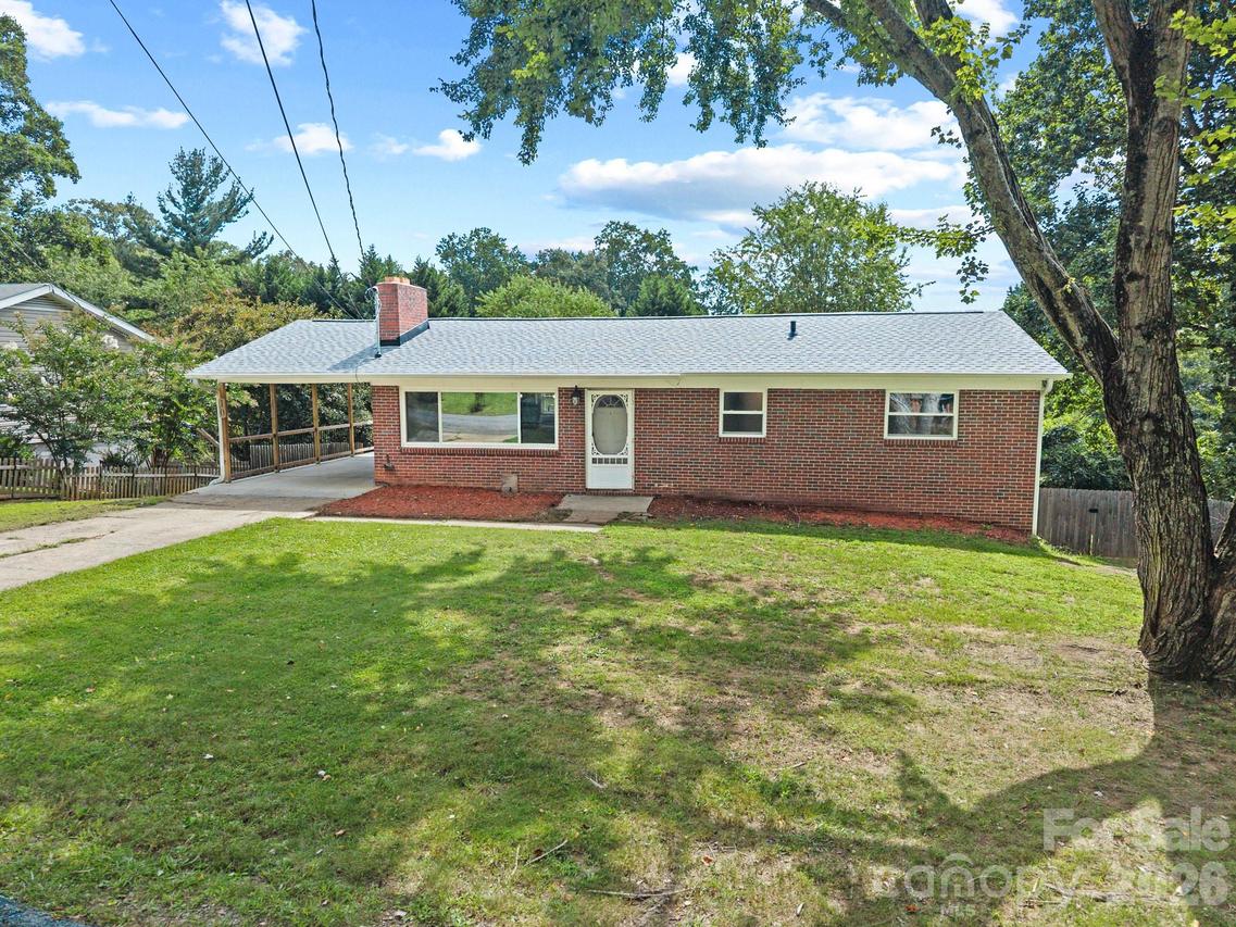 10 Monte Vista Cir., Candler, NC 28715