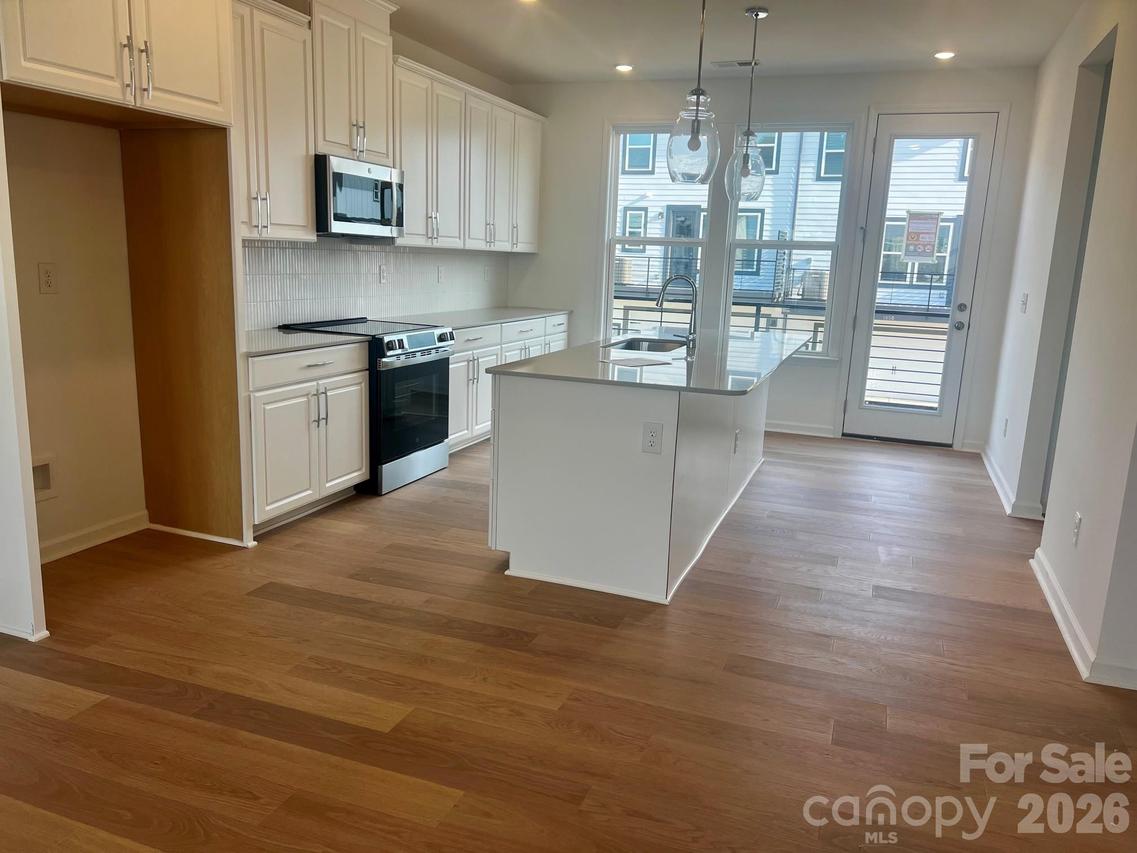 2133 Hawksworth Ln., Charlotte, NC 28262