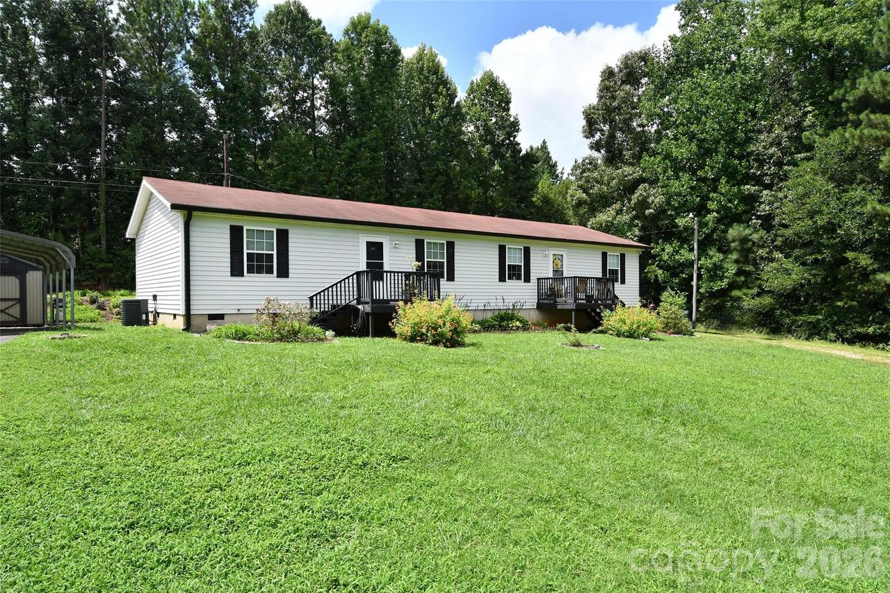 5502 and 5504 Wrenn Dr., Denver, NC 28037