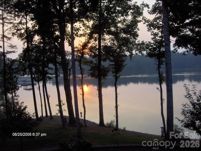 142 Sierra Woods Dr., Troutman, NC 28166