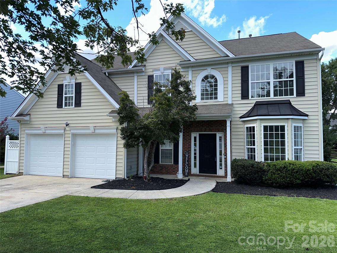 5867 Crimson Oak Ct., Harrisburg, NC 28075