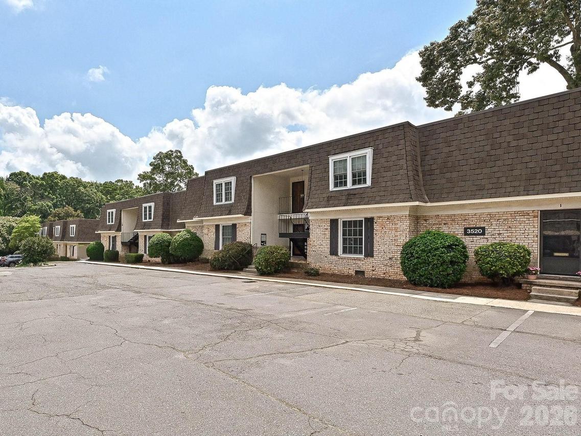 3520 Colony Rd. #G, Charlotte, NC 28211