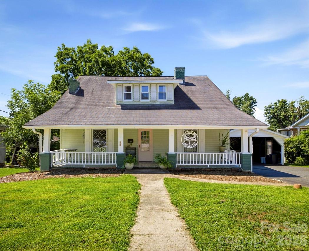 115 Evans St., Morganton, NC 28655