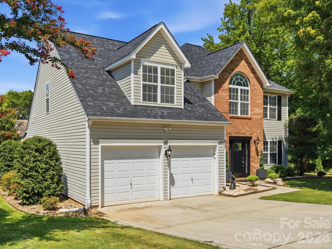 8807 Royal Bluff Dr., Charlotte, NC 28269
