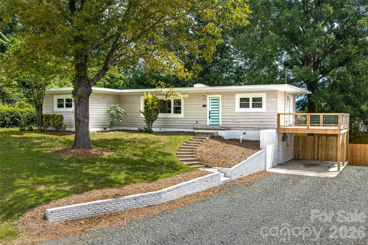 155 Oak Ter., Arden, NC 28704