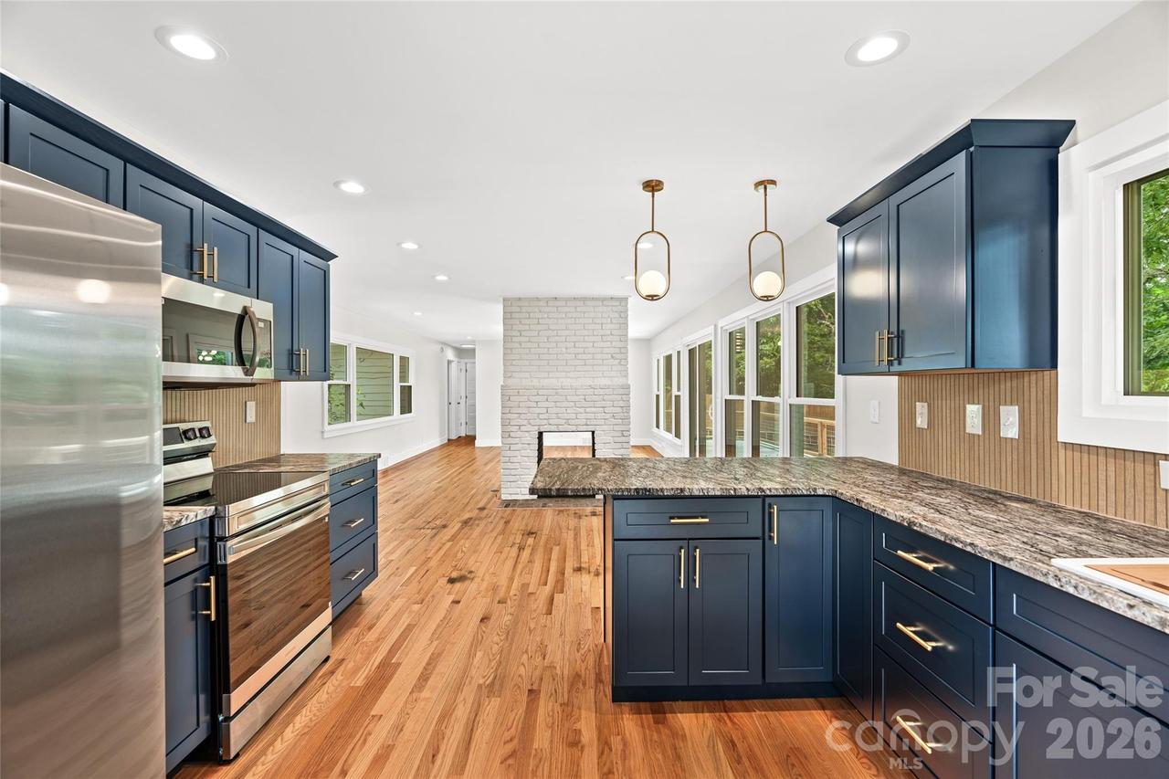 155 Oak Ter., Arden, NC 28704
