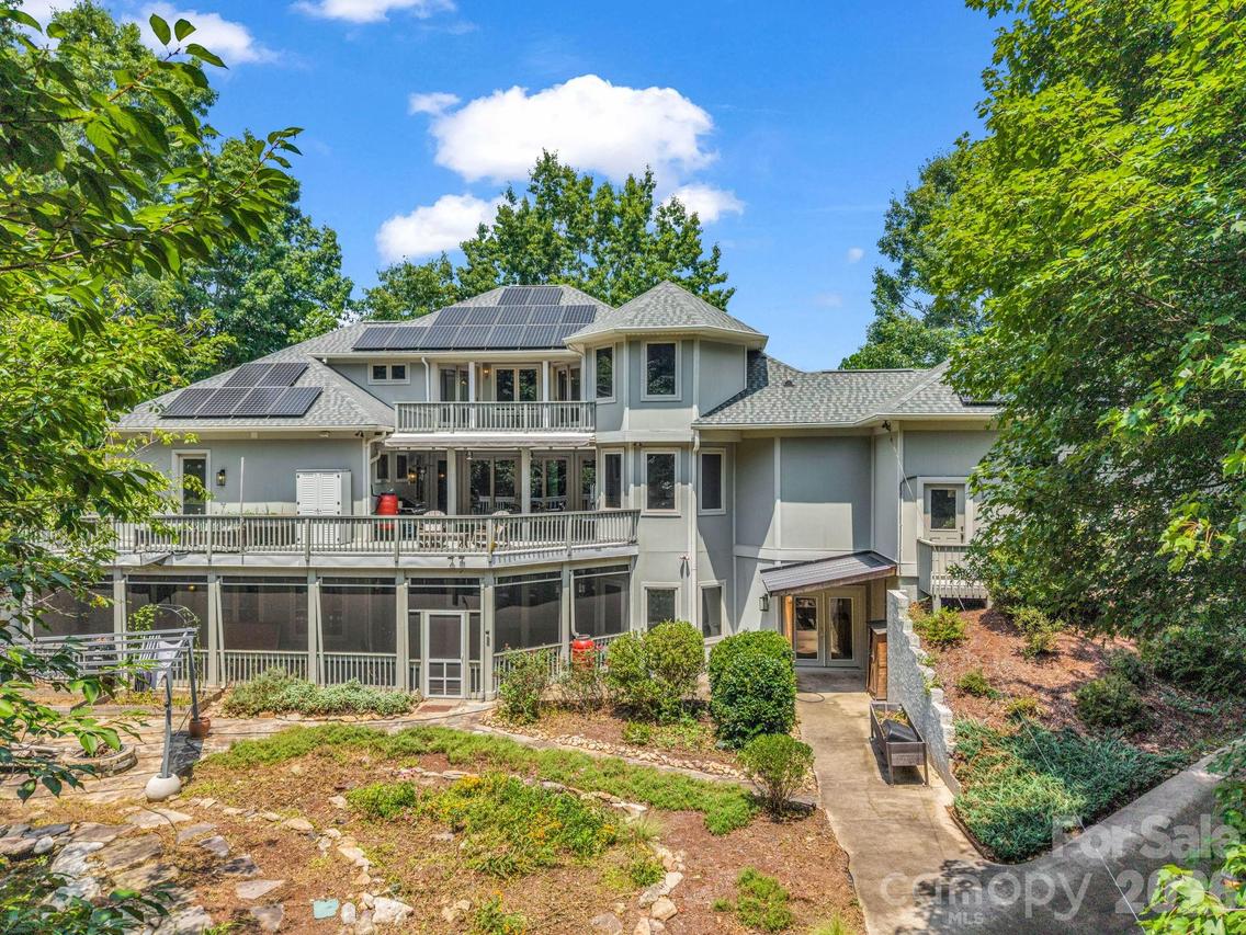 556 Quail Ridge Blvd., Lake Lure, NC 28746