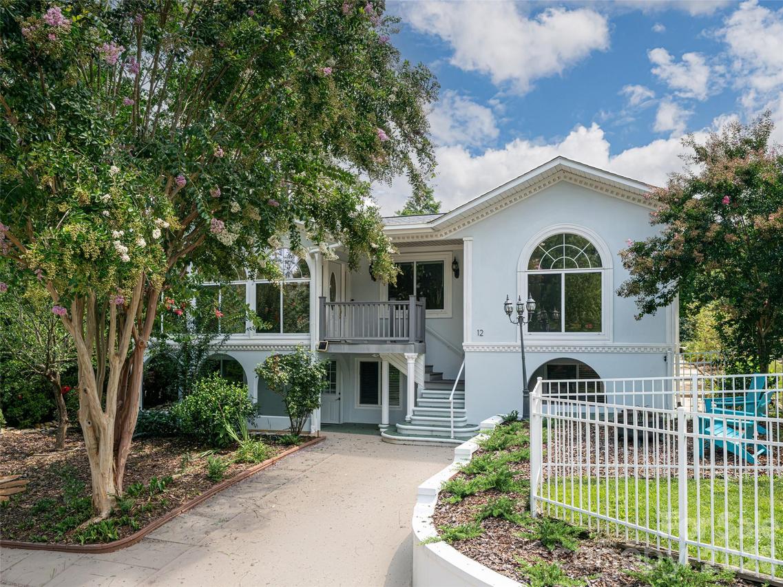 12 Peeler Dr., Asheville, NC 28803