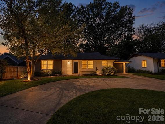 New Homes For Sale This Week That Attend Montclaire Elementary: August 7th to August 13th