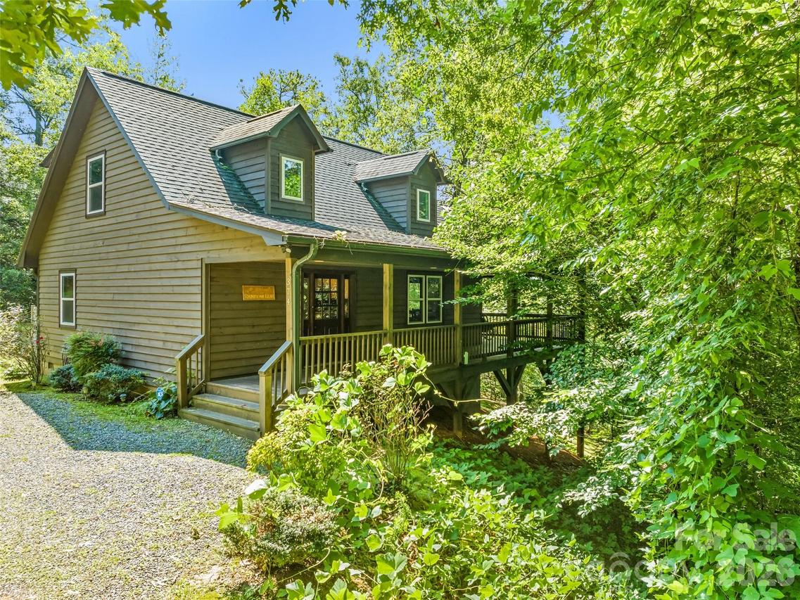 374 Rio Bravo Dr., Sylva, NC 28779