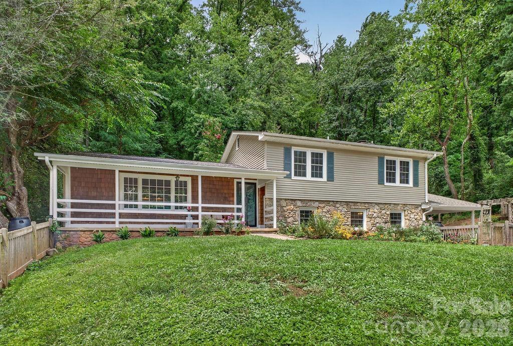 23 Clearbrook Rd., Asheville, NC 28805