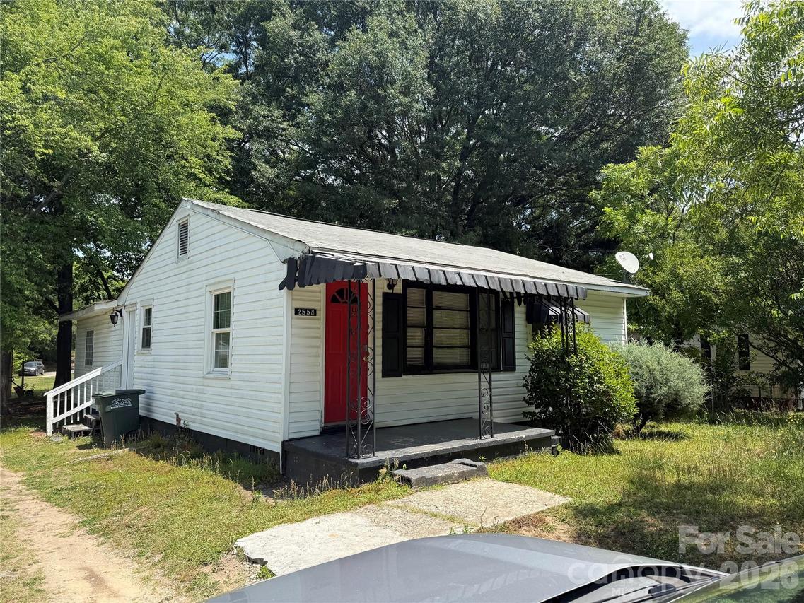 2558 Milton Ave., Gastonia, NC 28052