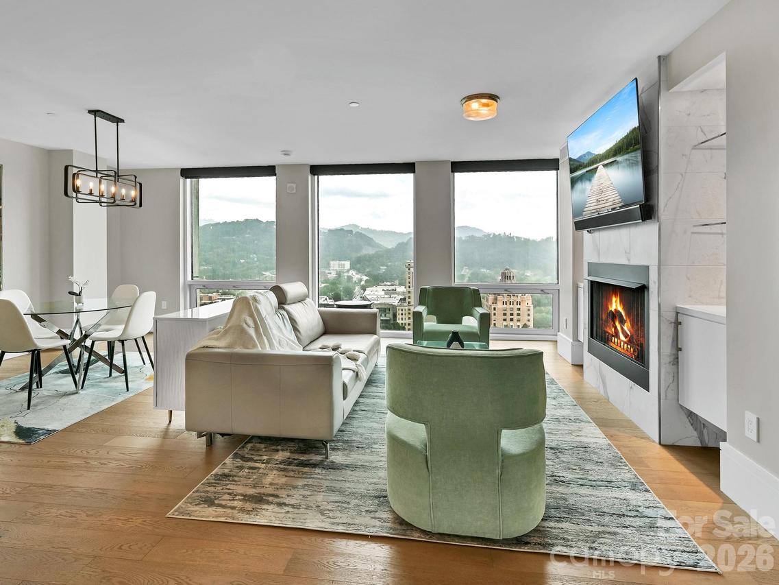 7 Patton Ave. #1805, Asheville, NC 28801