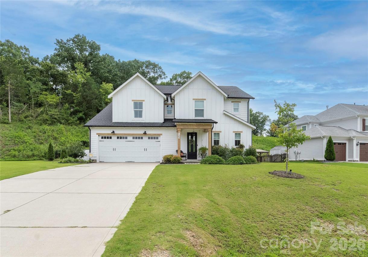 123 Country Lake Dr., Mooresville, NC 28115