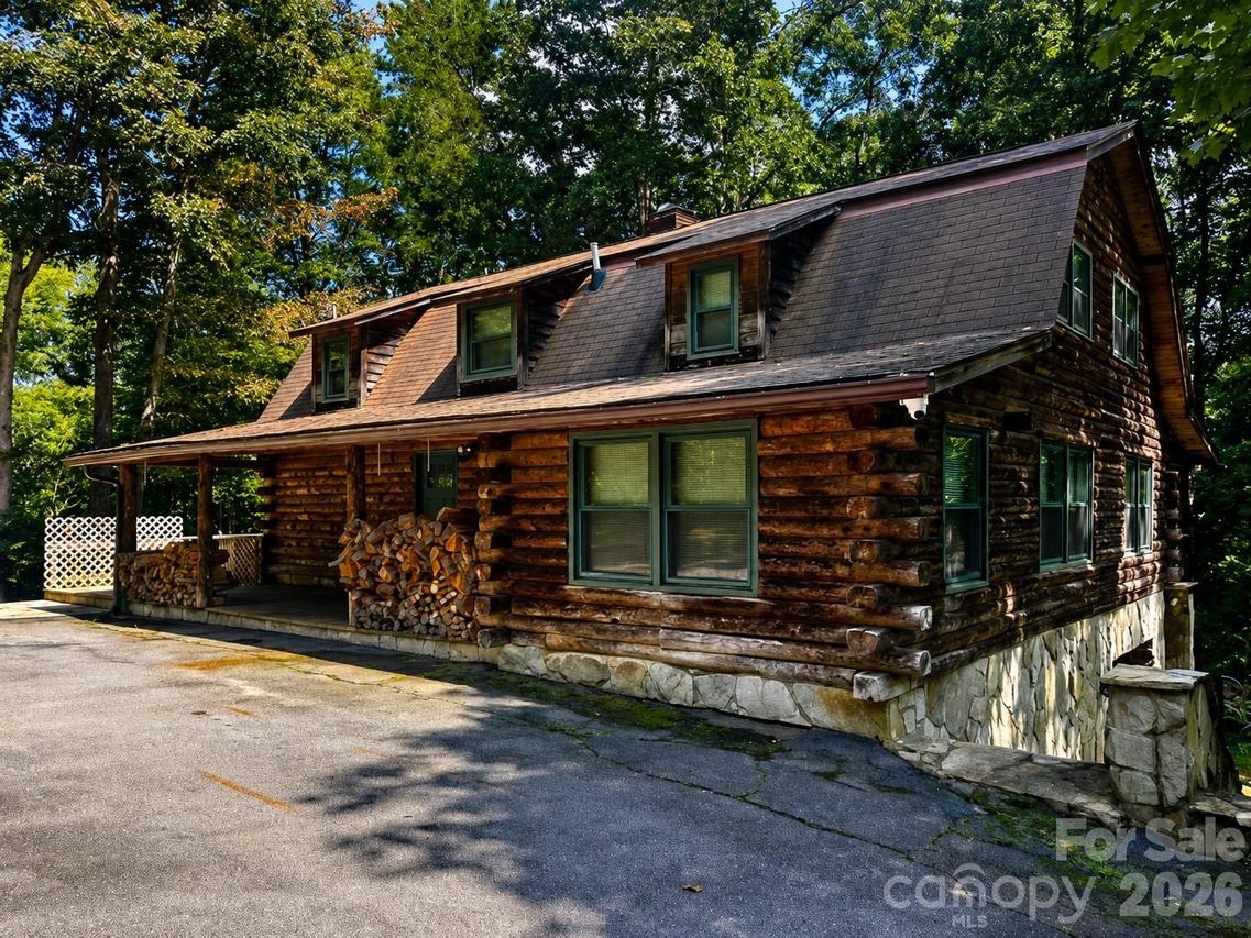 51 Sleepy Forest Dr., Leicester, NC 28748