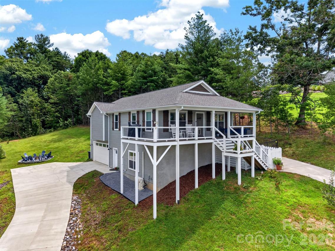 932 Morlin Acres Dr., Marshall, NC 28753