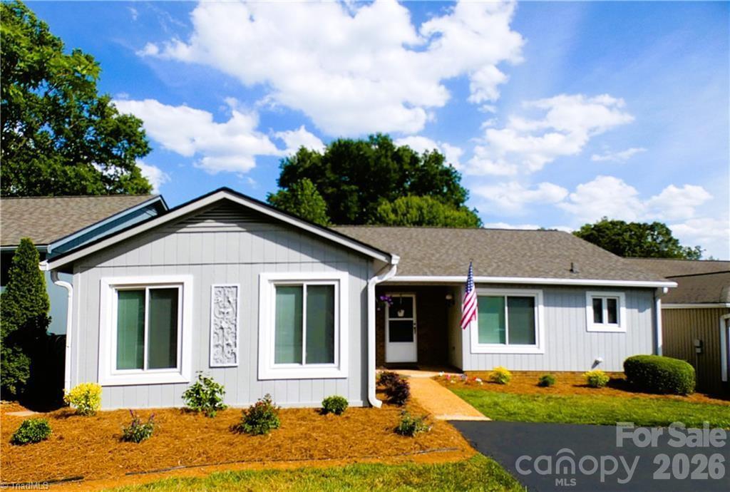 156 Fairway Dr., Advance, NC 27006