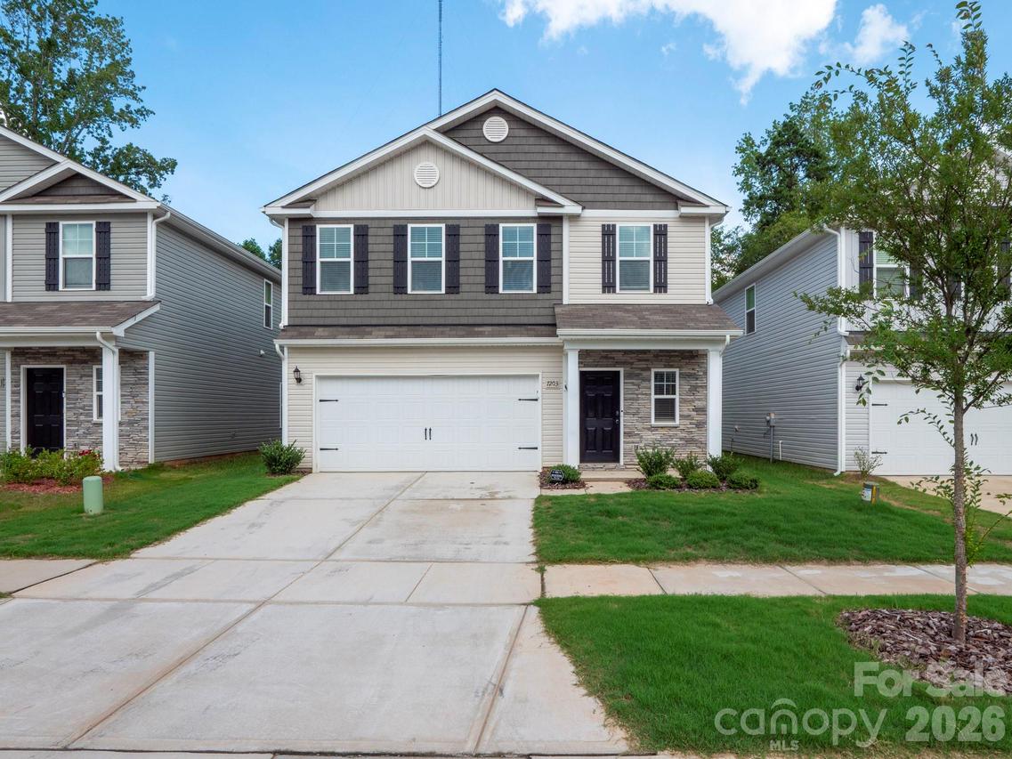 7203 Stoney Wood Ln., Charlotte, NC 28215