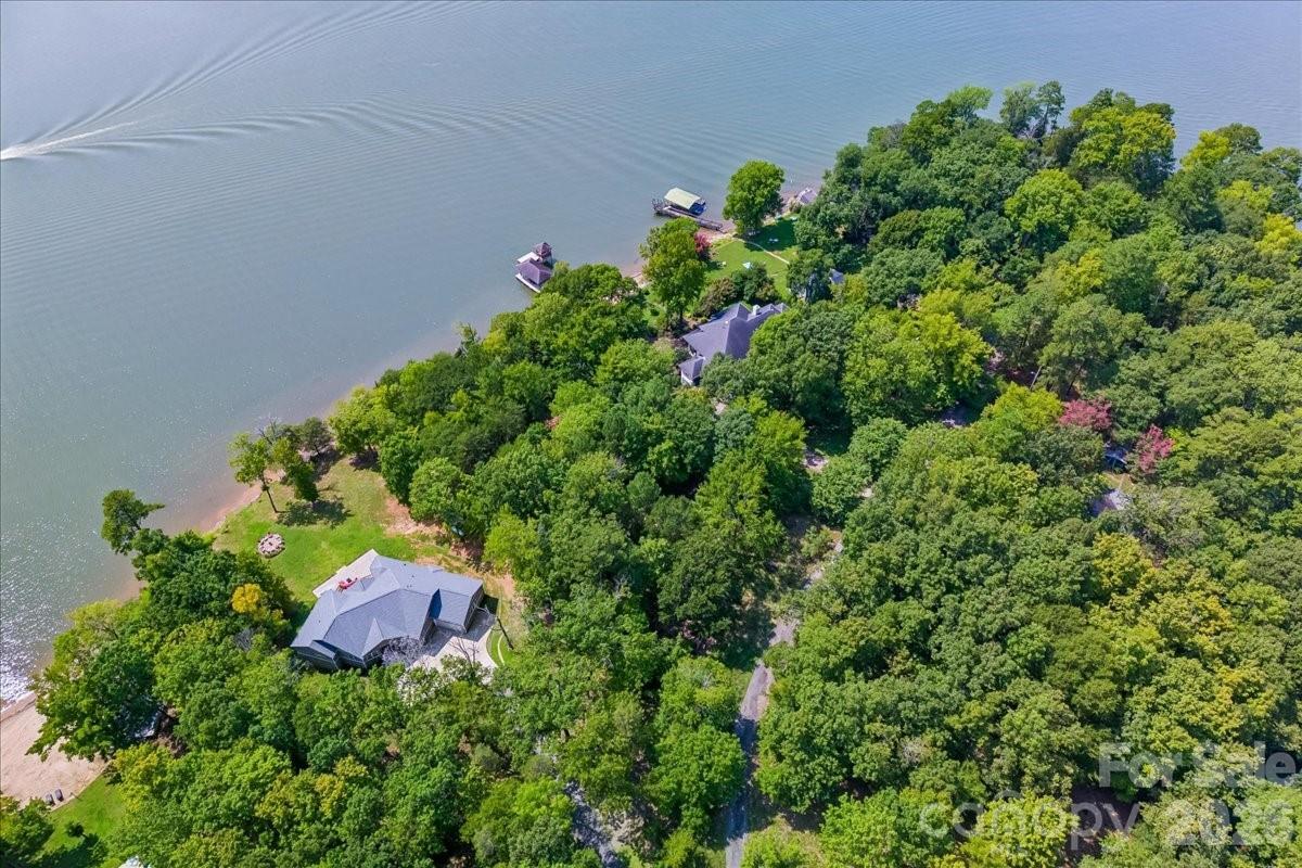 4101 Tuffy Ln., Charlotte, NC 28278