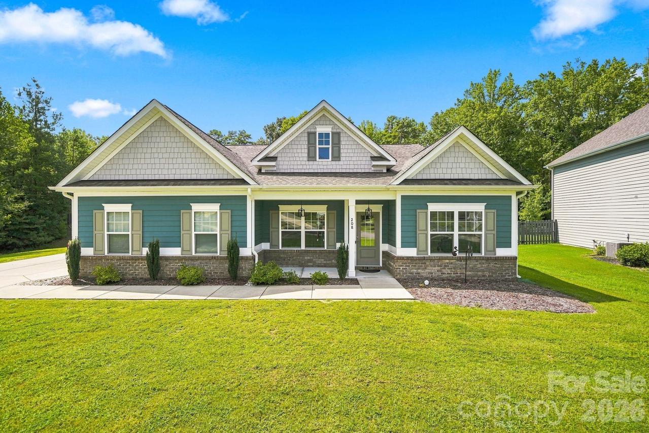 208 Clauser Rd., Mount Holly, NC 28120
