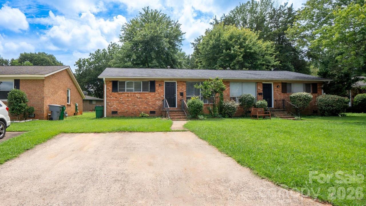 4926 Malibu Dr., Charlotte, NC 28215