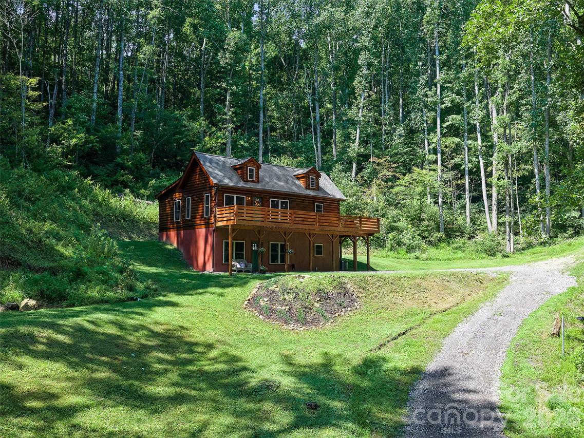 3301 State Highway 197 None, Burnsville, NC 28714