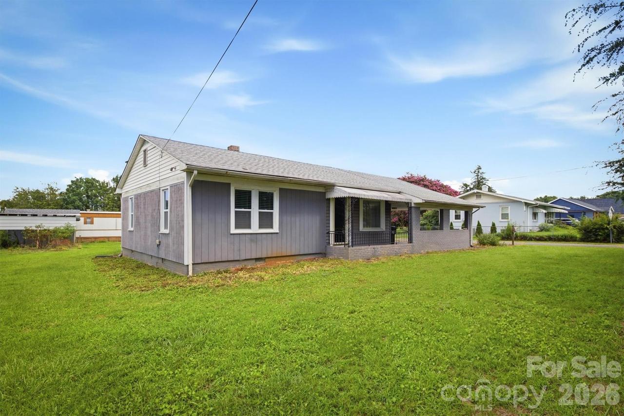 300 N Center St., Hildebran, NC 28637