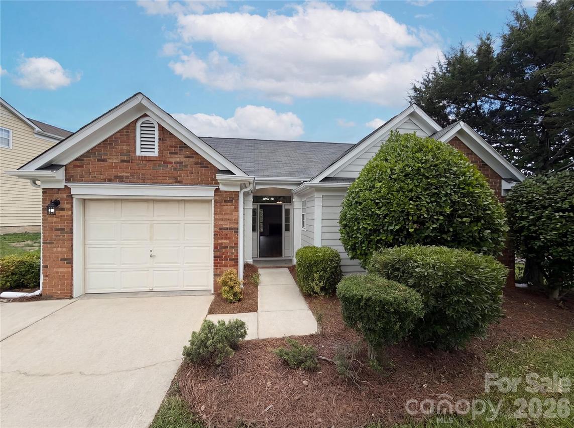 1633 Gordon Walters Dr., Charlotte, NC 28213