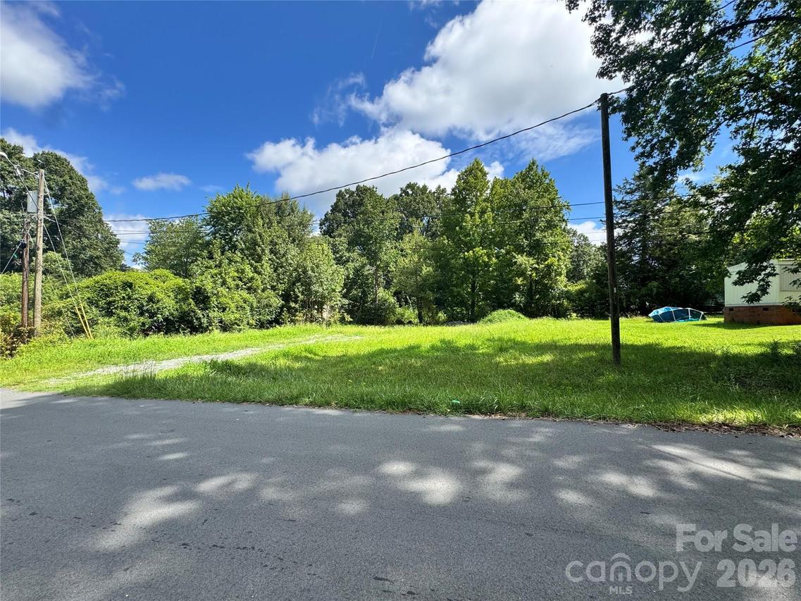 14019 Woodstar Rd., Matthews, NC 28105