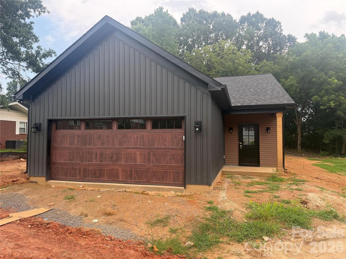 123 Piedmont Dr., Kannapolis, NC 28081