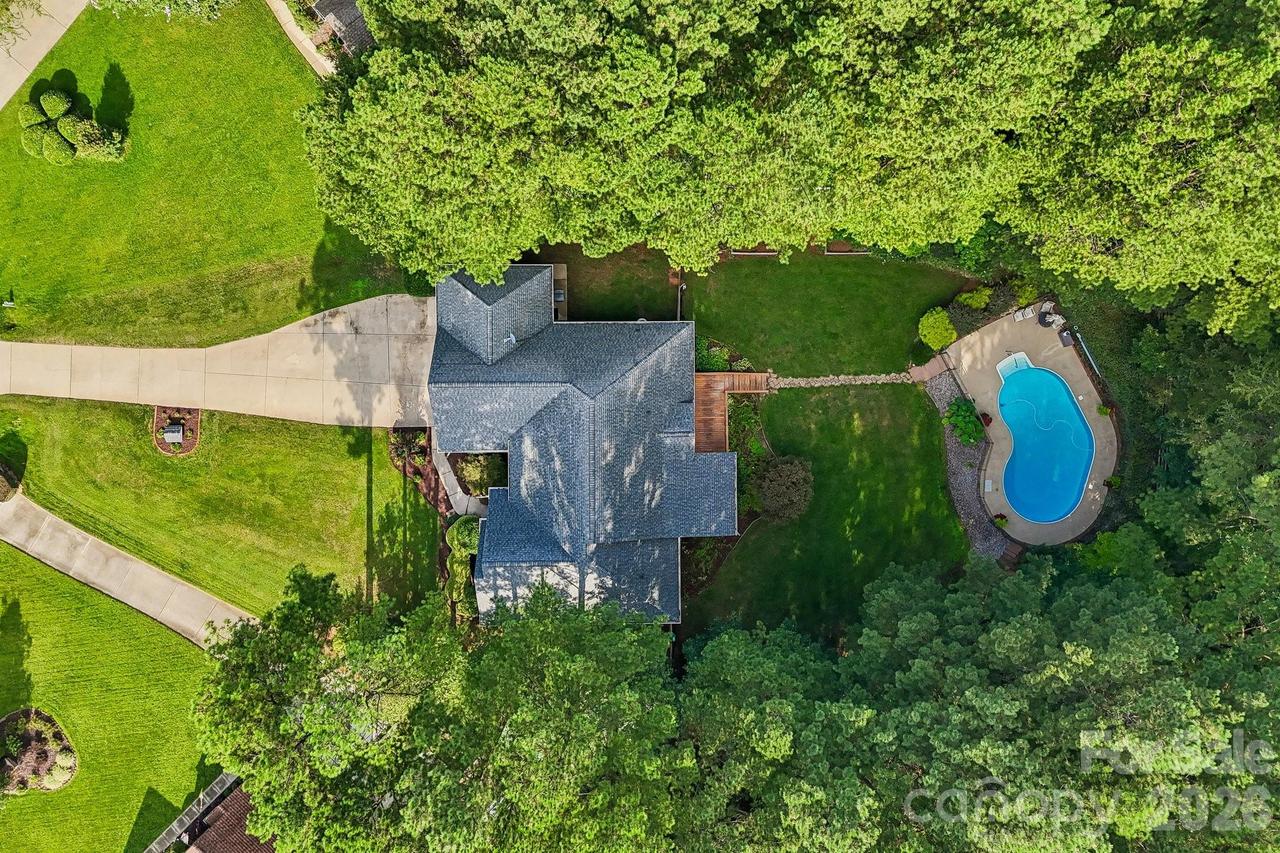 7267 Kiskadee Dr., Denver, NC 28037