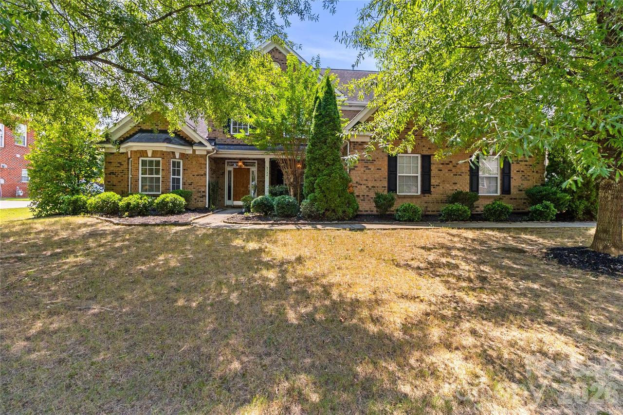 8744 Savannah Rd., Harrisburg, NC 28075