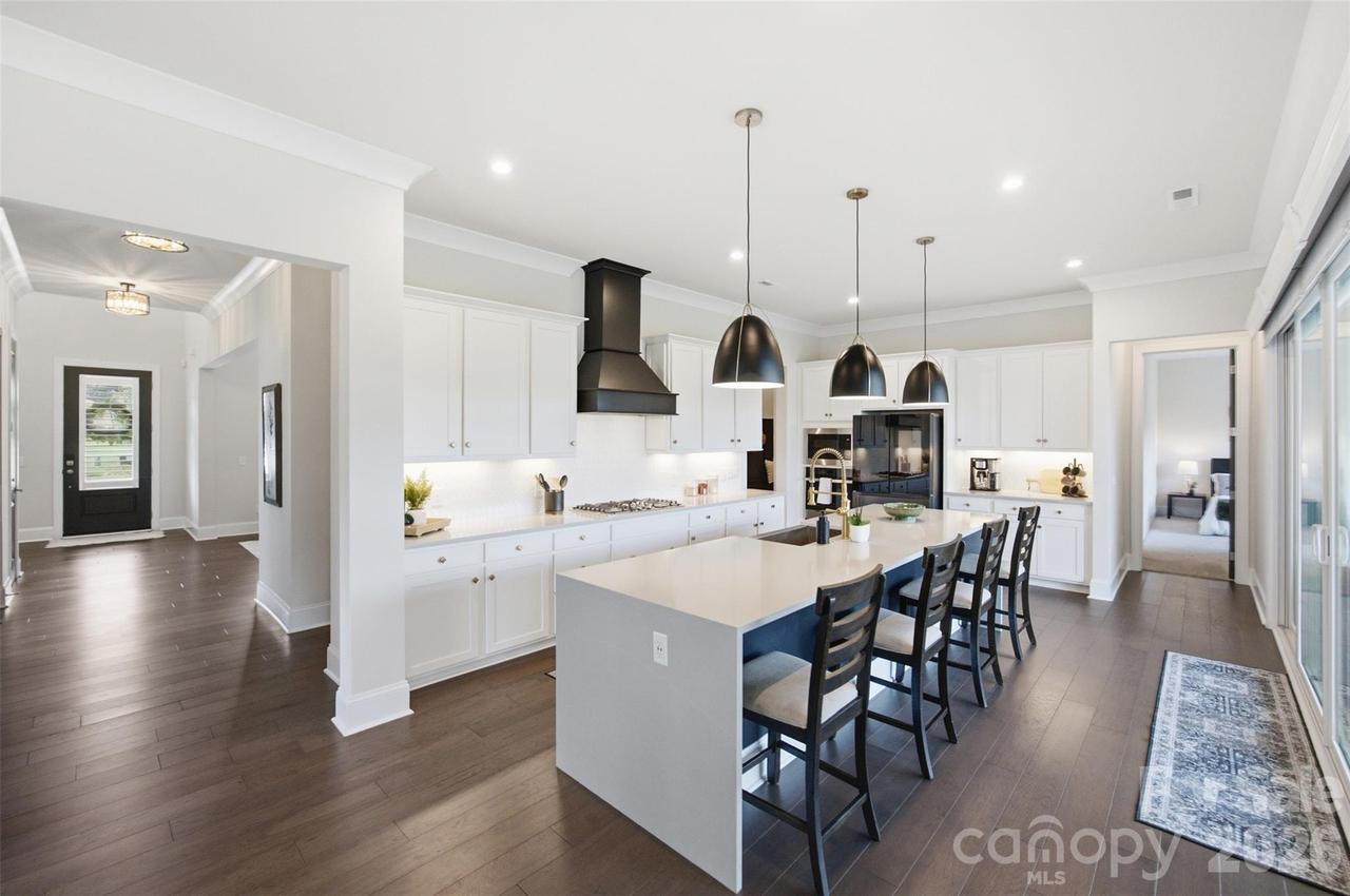 510 Meadow Ridge Dr., Belmont, NC 28012
