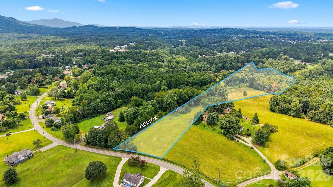 2122 Enon Rd., Morganton, NC 28655