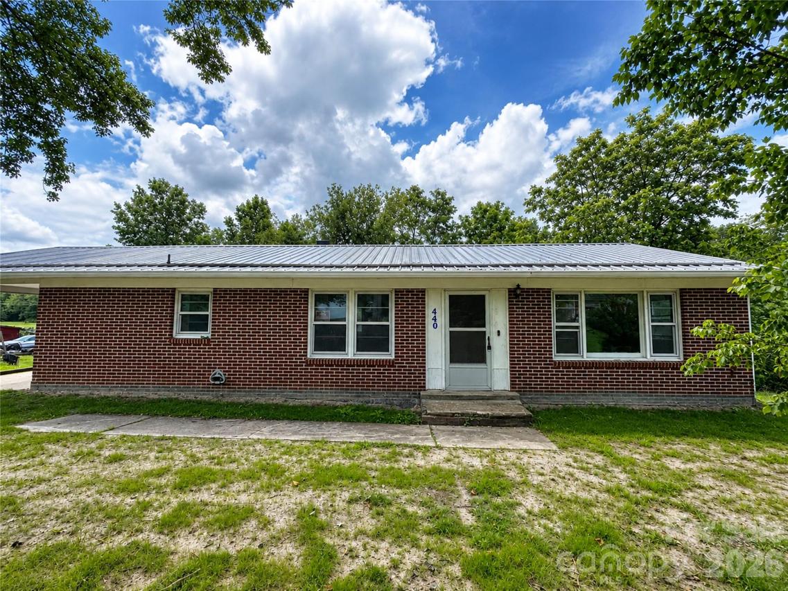 440 Old Us 19e Hwy., Spruce Pine, NC 28777