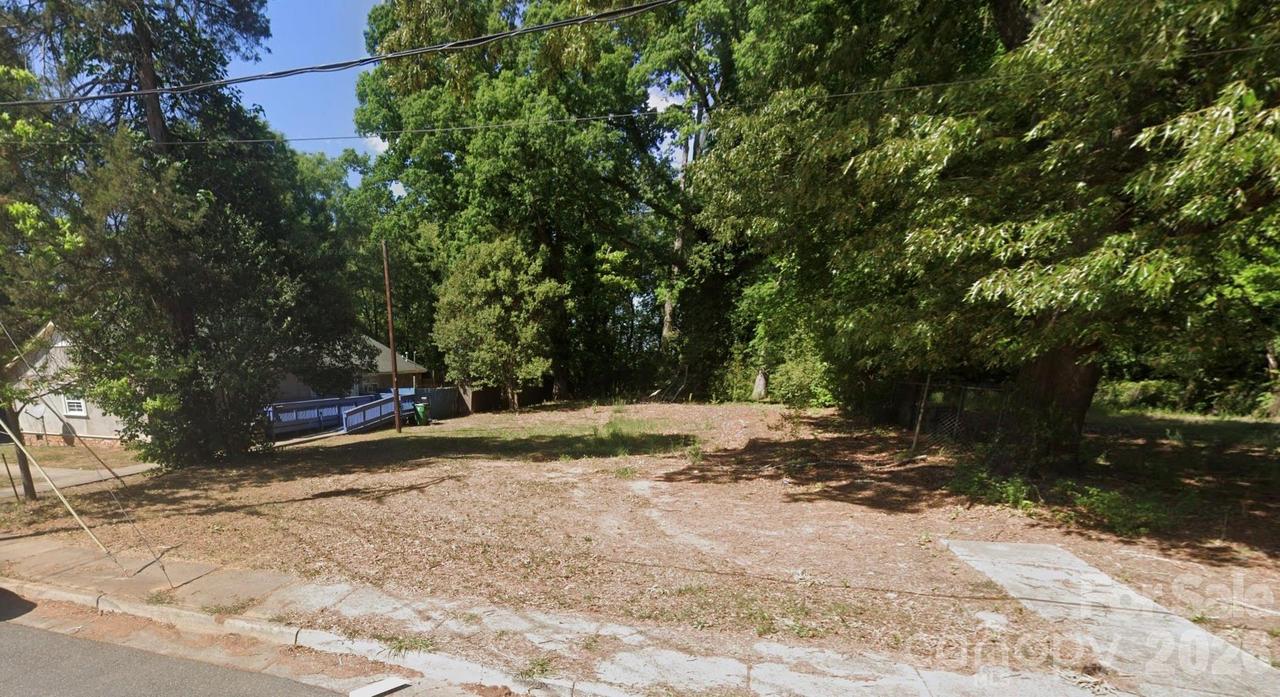 3112 Avalon Ave., Charlotte, NC 28208