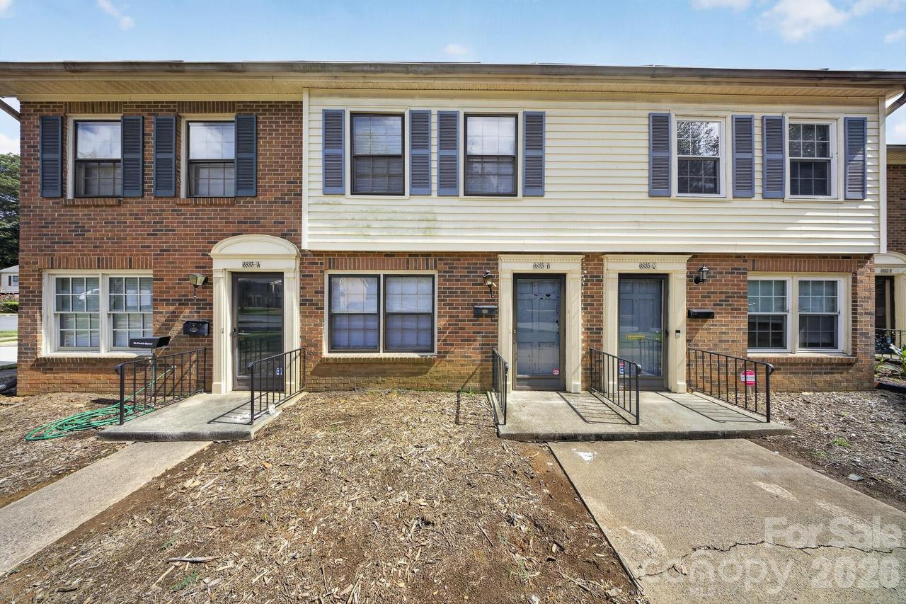 6835 Farmingdale Dr. #B, Charlotte, NC 28212