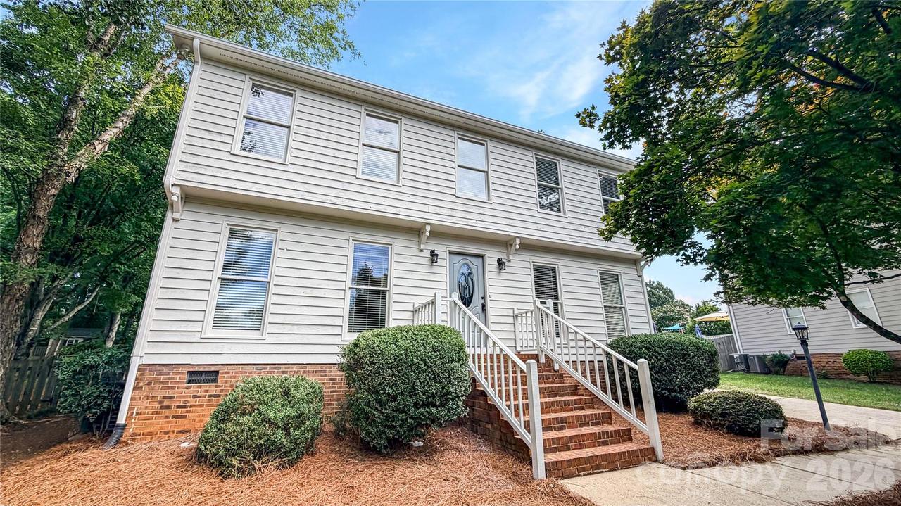 16539 Grapperhall Dr., Huntersville, NC 28078