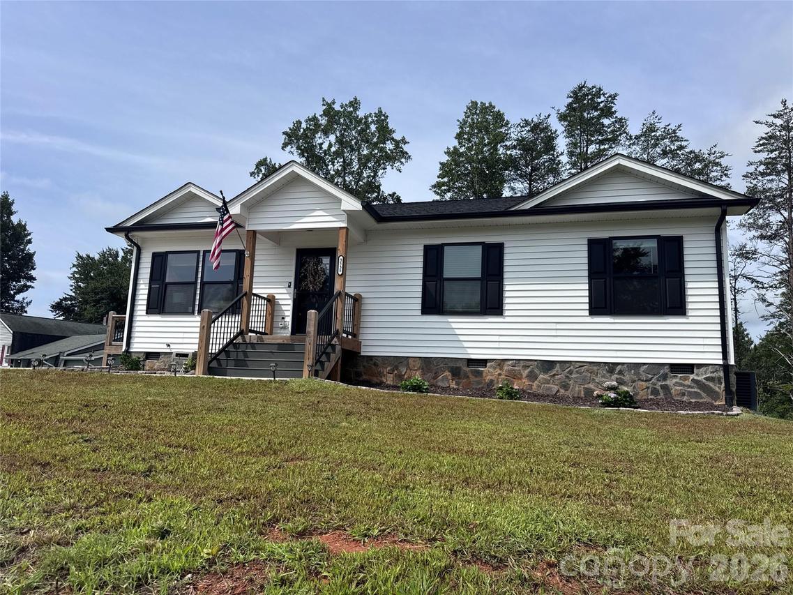 3535 High West Dr., Lenoir, NC 28645