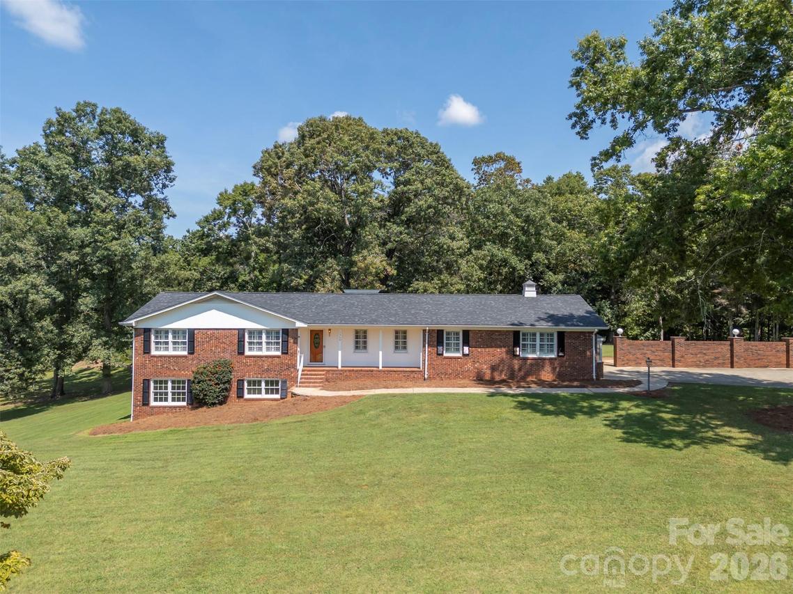 1360 Harris Holly Springs Rd., Rutherfordton, NC 28139
