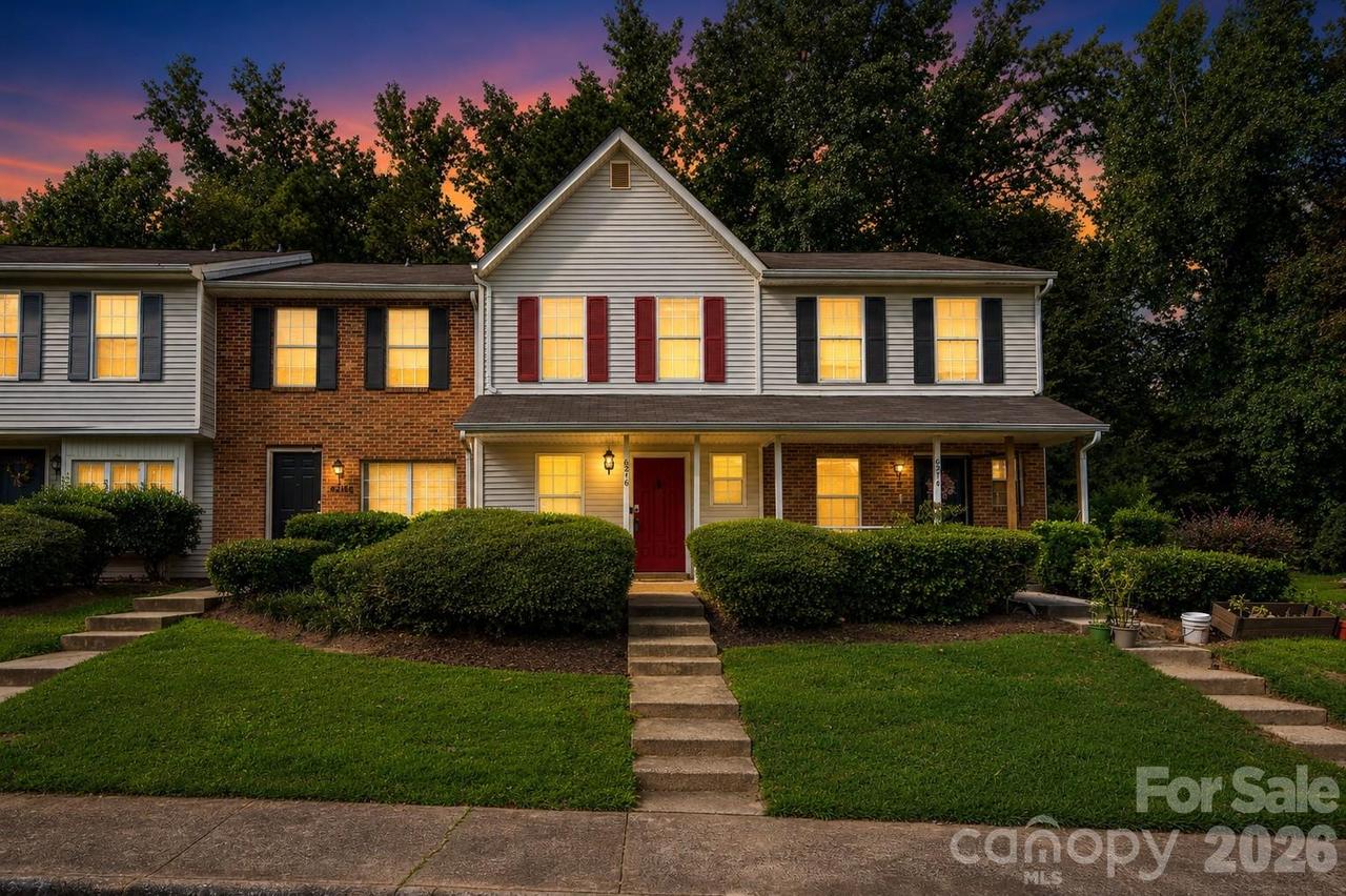 6216 Windsor Gate Ln., Charlotte, NC 28215