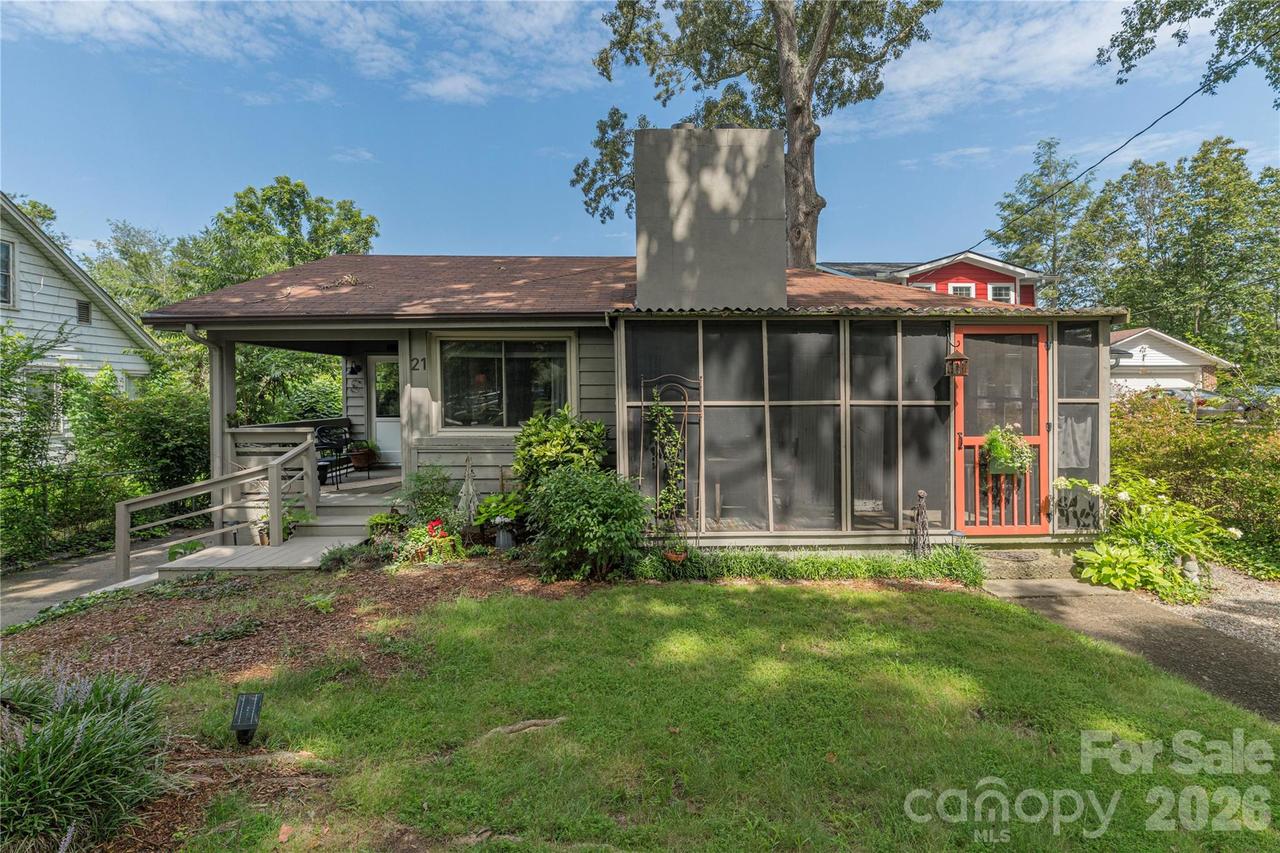 21 Lincoln Ave., Asheville, NC 28803
