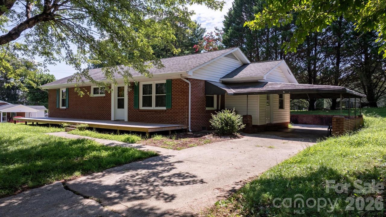296 Pine Mountain Rd., Hudson, NC 28638