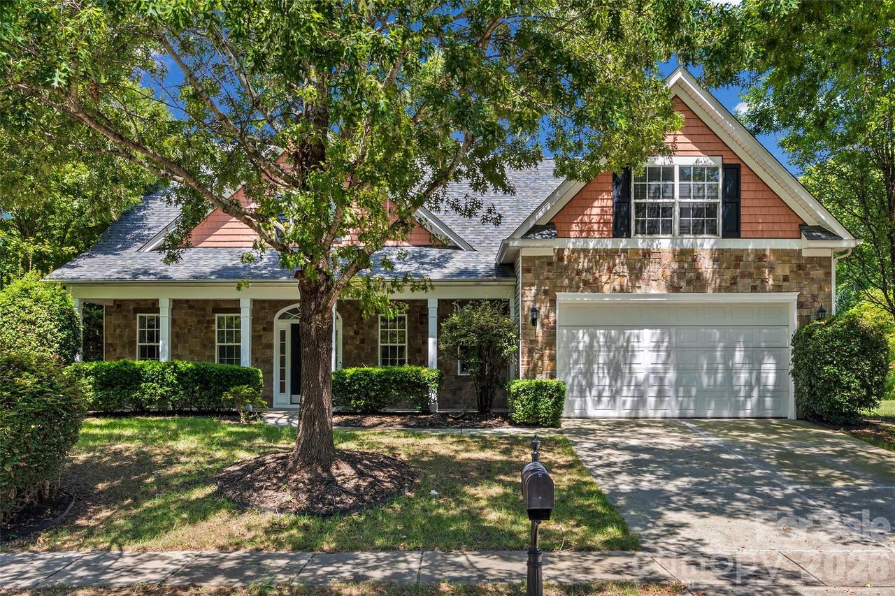 5914 Kirkwynd Commons Dr., Charlotte, NC 28278